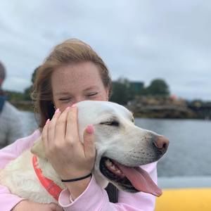 Meet your Posher, Daphne